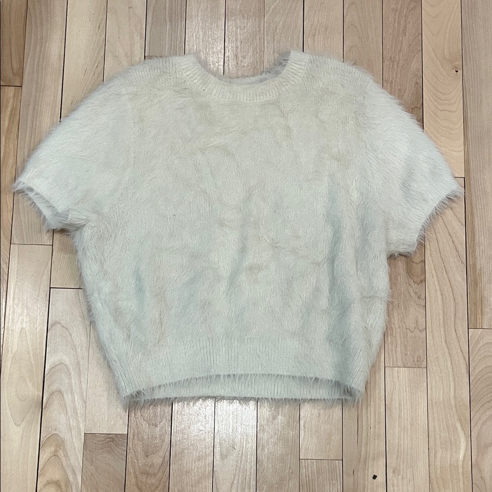 Open edit eyelash Fuzzy White Short Sleeve Top